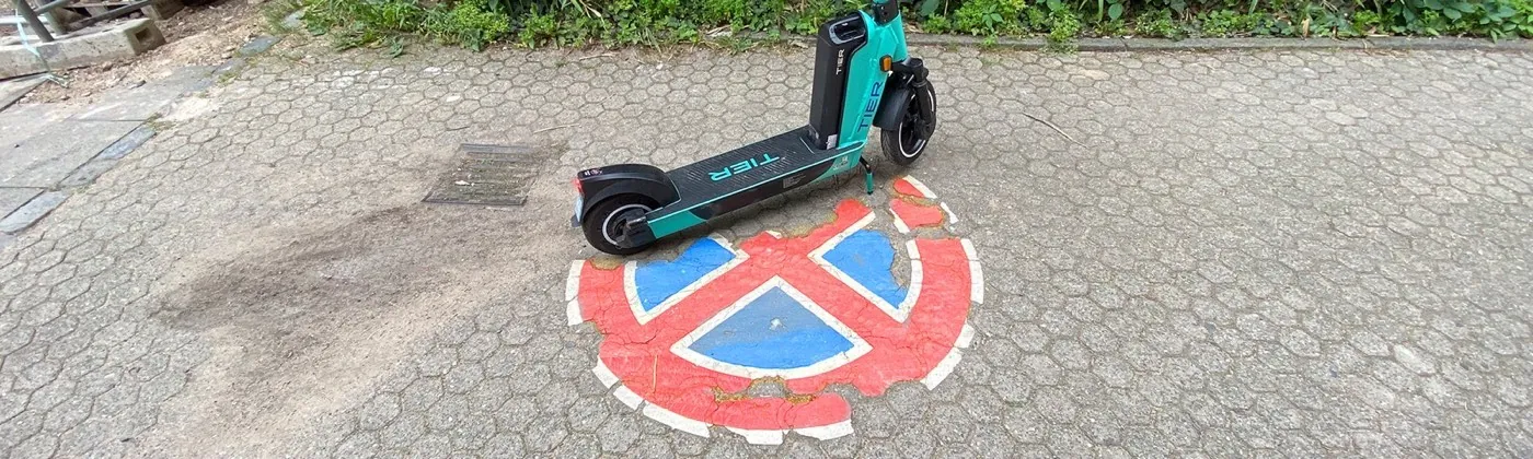 Leih-E-Scooter: Städte setzen auf feste Abstellflächen